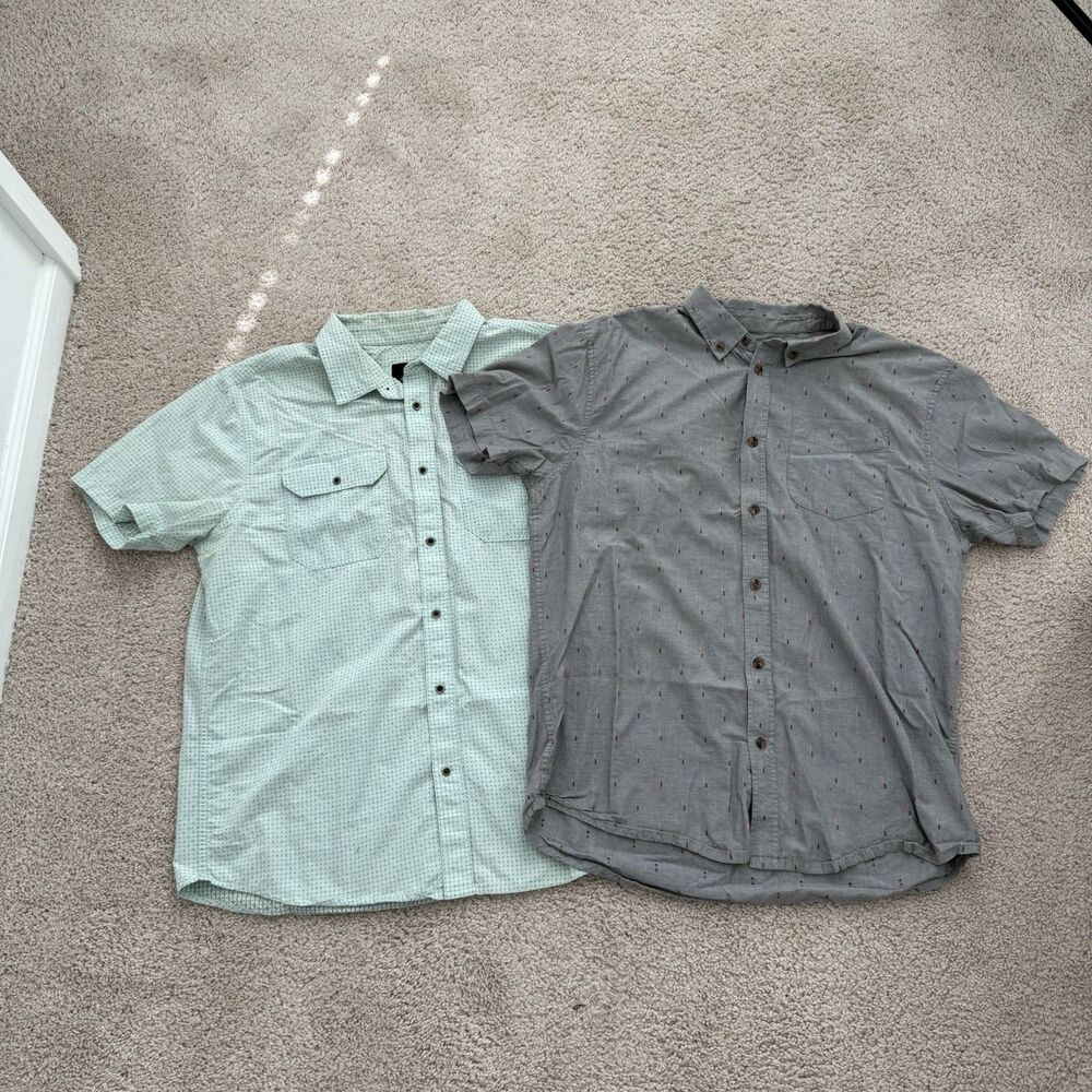 Prana Men’s Lot Of 2 Short Sleeve Button Up Shirts Large Preppy Resort Vacation